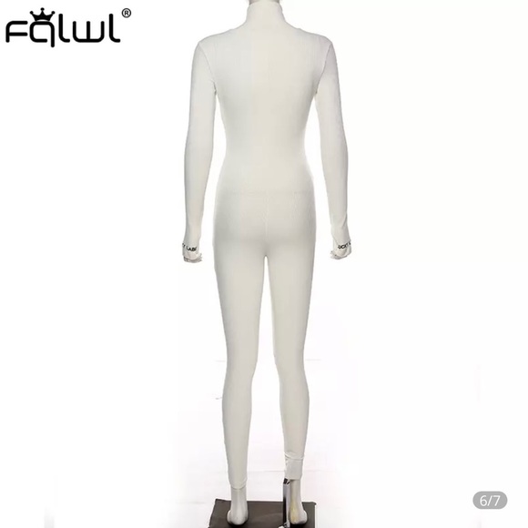 White jumpsuit size M - Picture 4 of 9